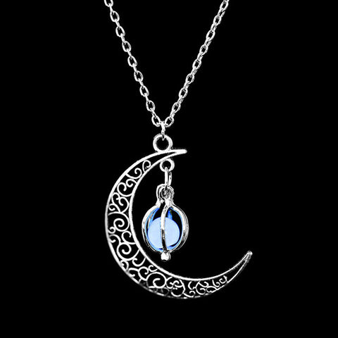 Moon Glowing Necklace